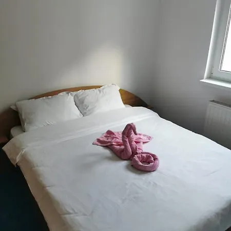 Apartament Langa Castan *